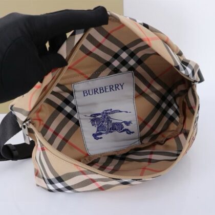 Jam5262 BURBERRY 85$