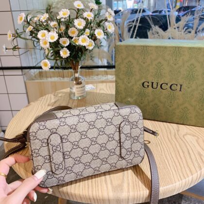 Jam1115 Gucci 5A+ BOX 385 52$ GBB
