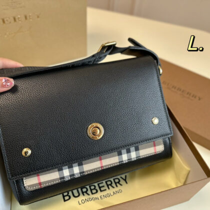 Jam2428 Burberry 5A+ 56.8$ GBB