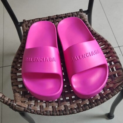 Jam4023 Balenciaga TOP 5A 47$ TLDD