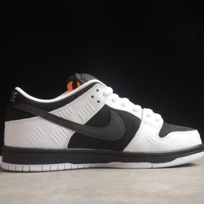 Jam5293 NIKE 54.99$