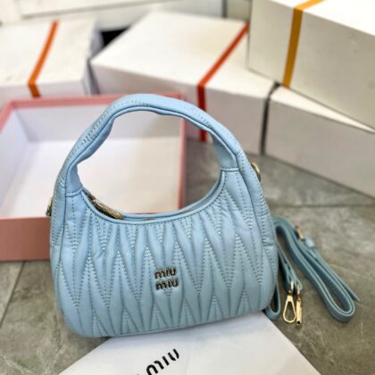 Jam3676 MIUMIU 49.99$ 370 GBB