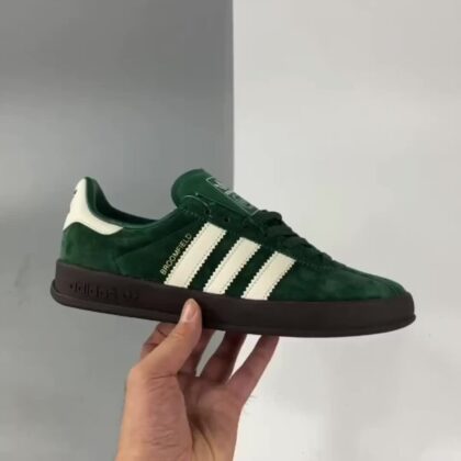 Jam2665 ADIDAS AAAAA 43.5$ 325