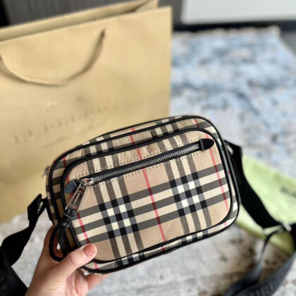 Jam1660 Balenciaga 5A BOX 420 58$ GBB