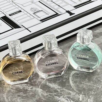 Jam5317 Chanel 49.99$