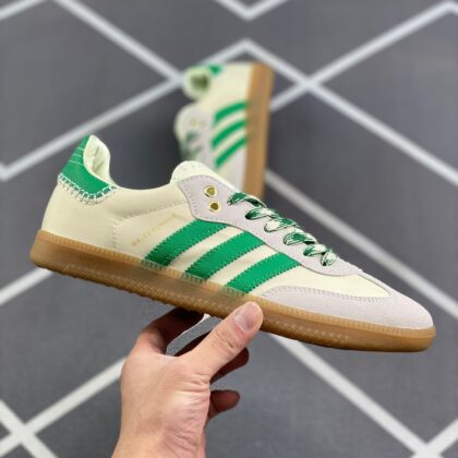 Jam4902 Adidas Samba 47.8$ 345 PTX