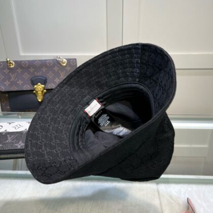 Jam4174 GUCCI 29.88$