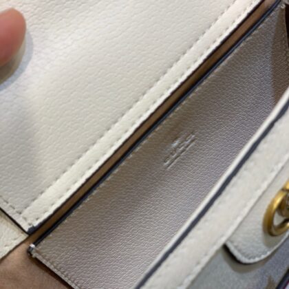 Jam5413 GUCCI 87.66$