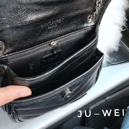 Jes2337 YSL 44$ 330 GBB