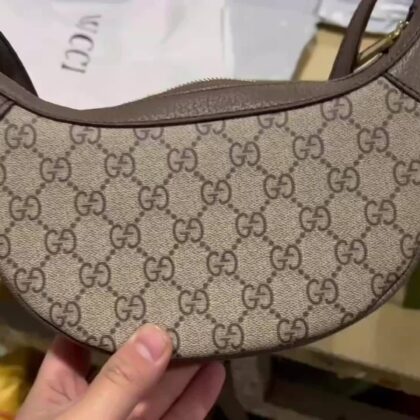 Jam4921 GUCCI Attached 5A 48$ 350 GBB