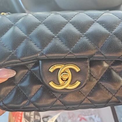 Jes2332 GUCCI WITH BOX 300 40$ GYBB