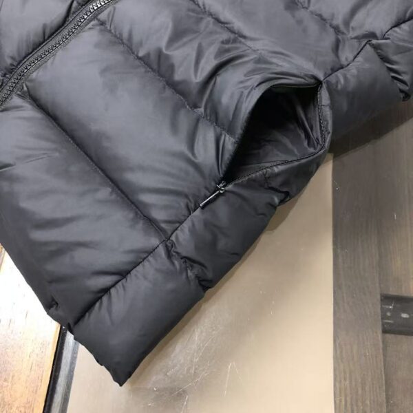 Jam7073 moncler 69.99$ - Image 6