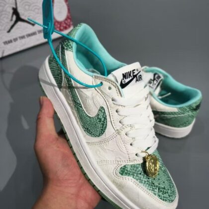 Jam7096 NIKE SB 55$