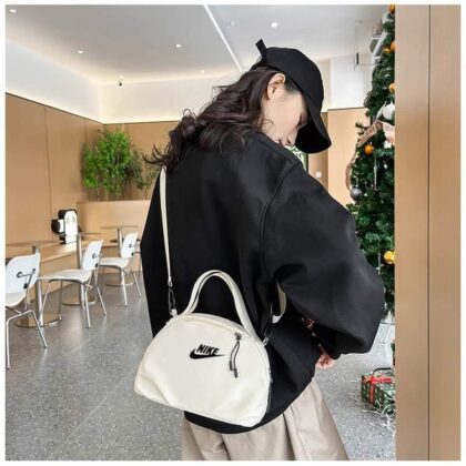 Jam2535 Nike 5A+ 25.9$ 186