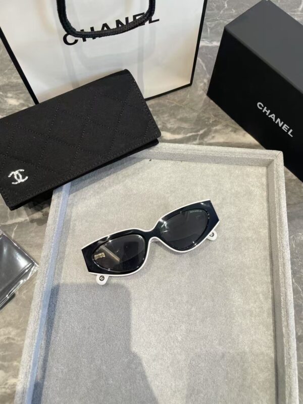 Jam7066 CHANEL 49.99$