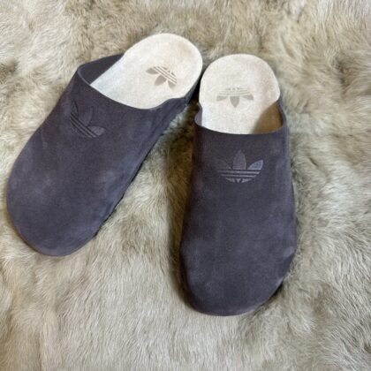 Jam7229 adidas add box 59.99$