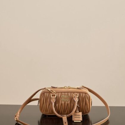 Jam8732 MIUMIU 89.99$