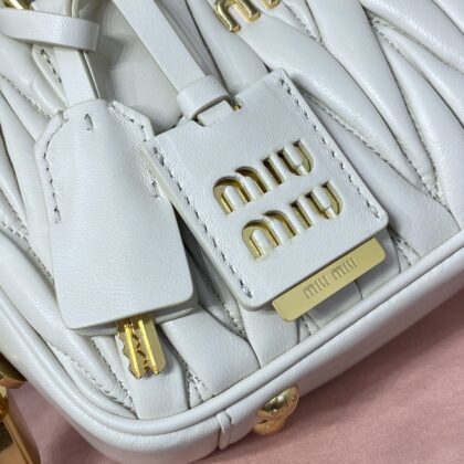 Jam9127 MIUMIU 89.99$
