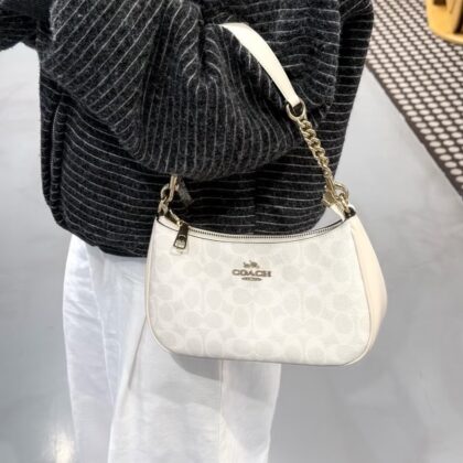 Jam9210 COACH 79.99$