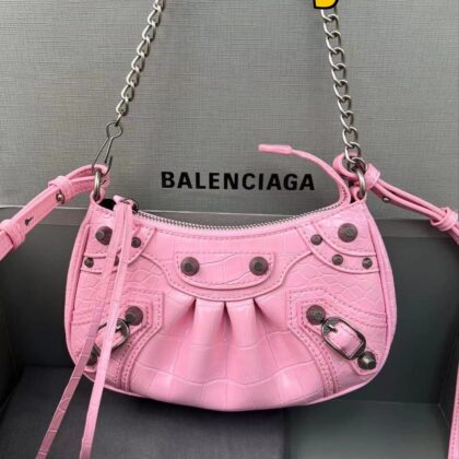 Jam9090 Balenciaga 119.99$