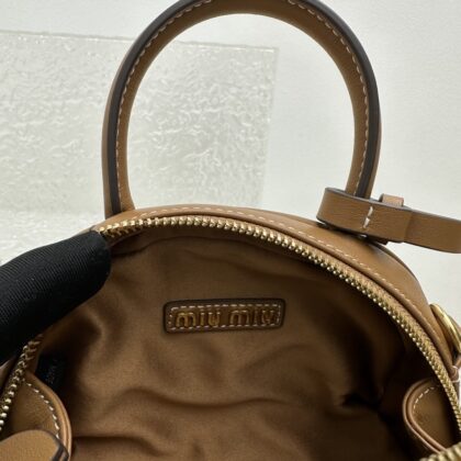 Jam9321 MIUMIU 85$