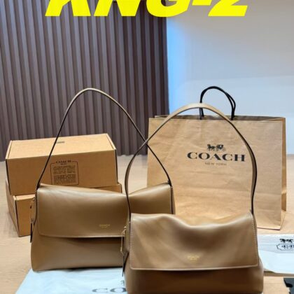 Jam9324 COACH 89.99$