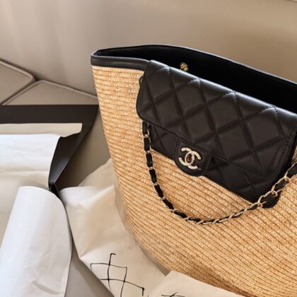Jam9439 CHANEL 99.99$