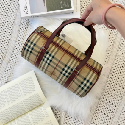 Jam9435 Balenciaga 148$