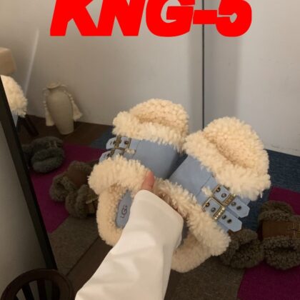 Jam9623 UGG with box 66.99$ UG2